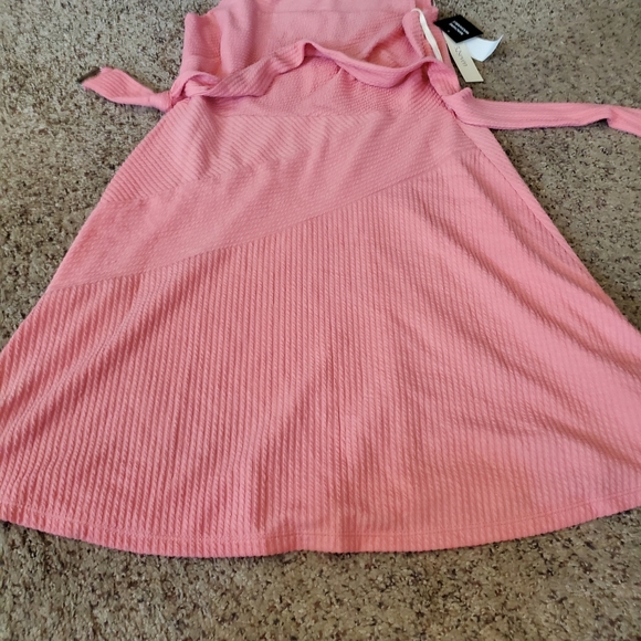 Dress - Picture 2 of 12